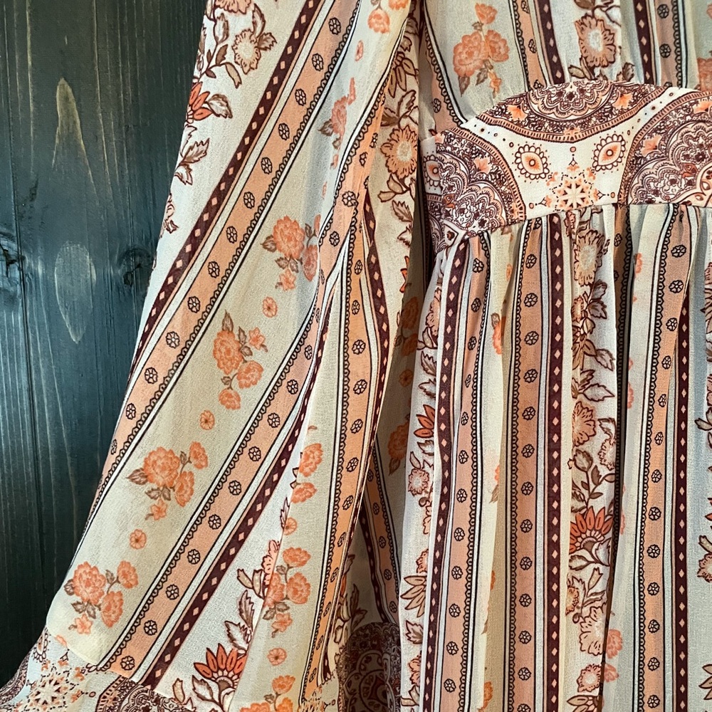 Neutral/Floral Duster
